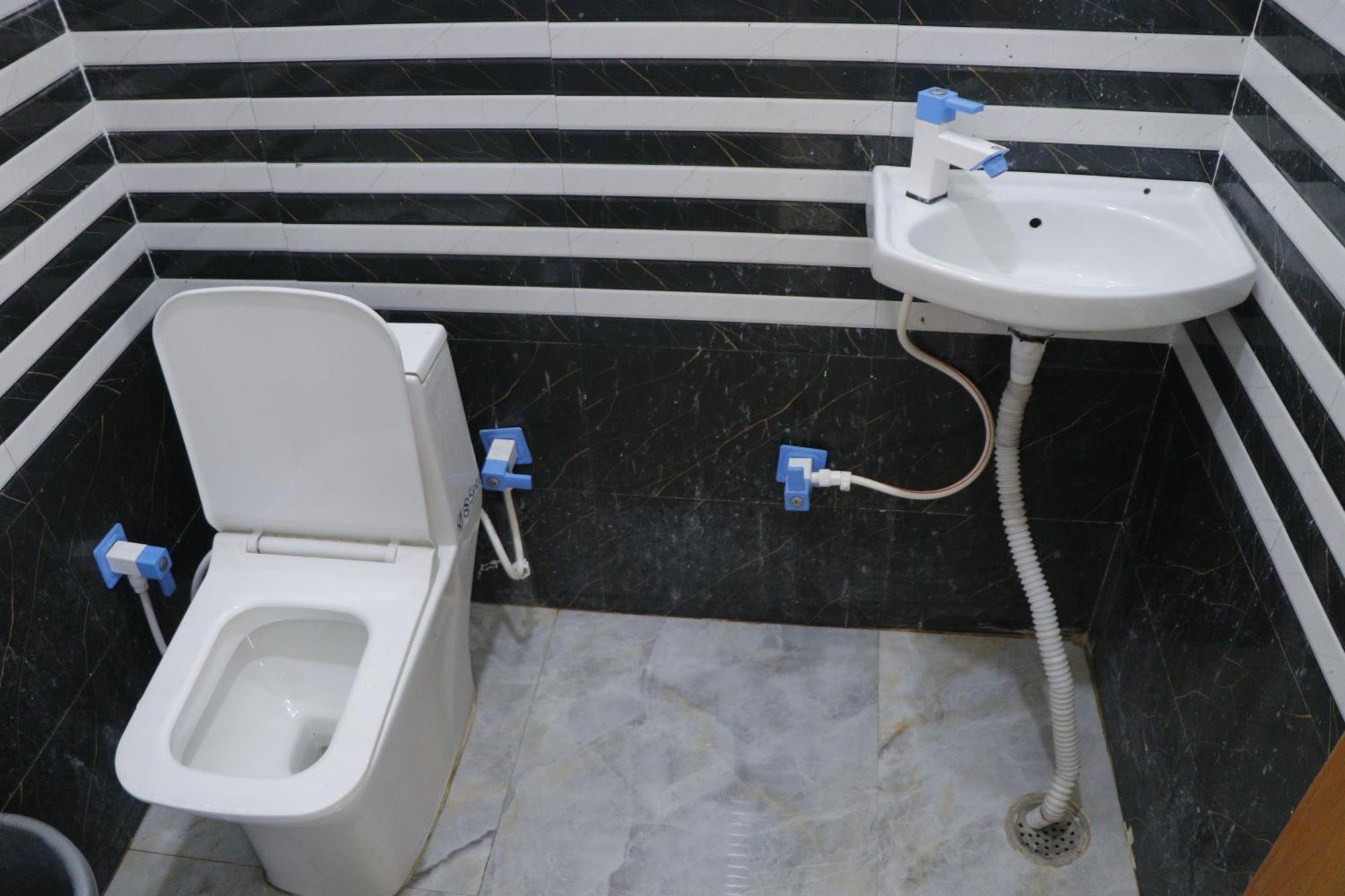 Dolphin Guest House Mathura Dış mekan fotoğraf